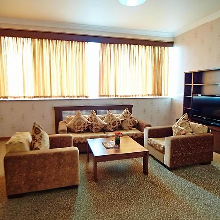 Grand Nakhchivan Hotel Екстериор снимка