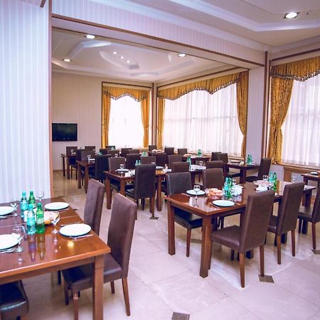 Grand Nakhchivan Hotel Екстериор снимка