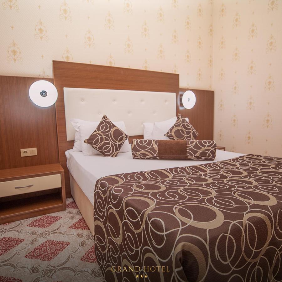 Grand Nakhchivan Hotel Екстериор снимка