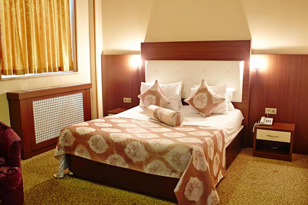 Grand Nakhchivan Hotel Екстериор снимка