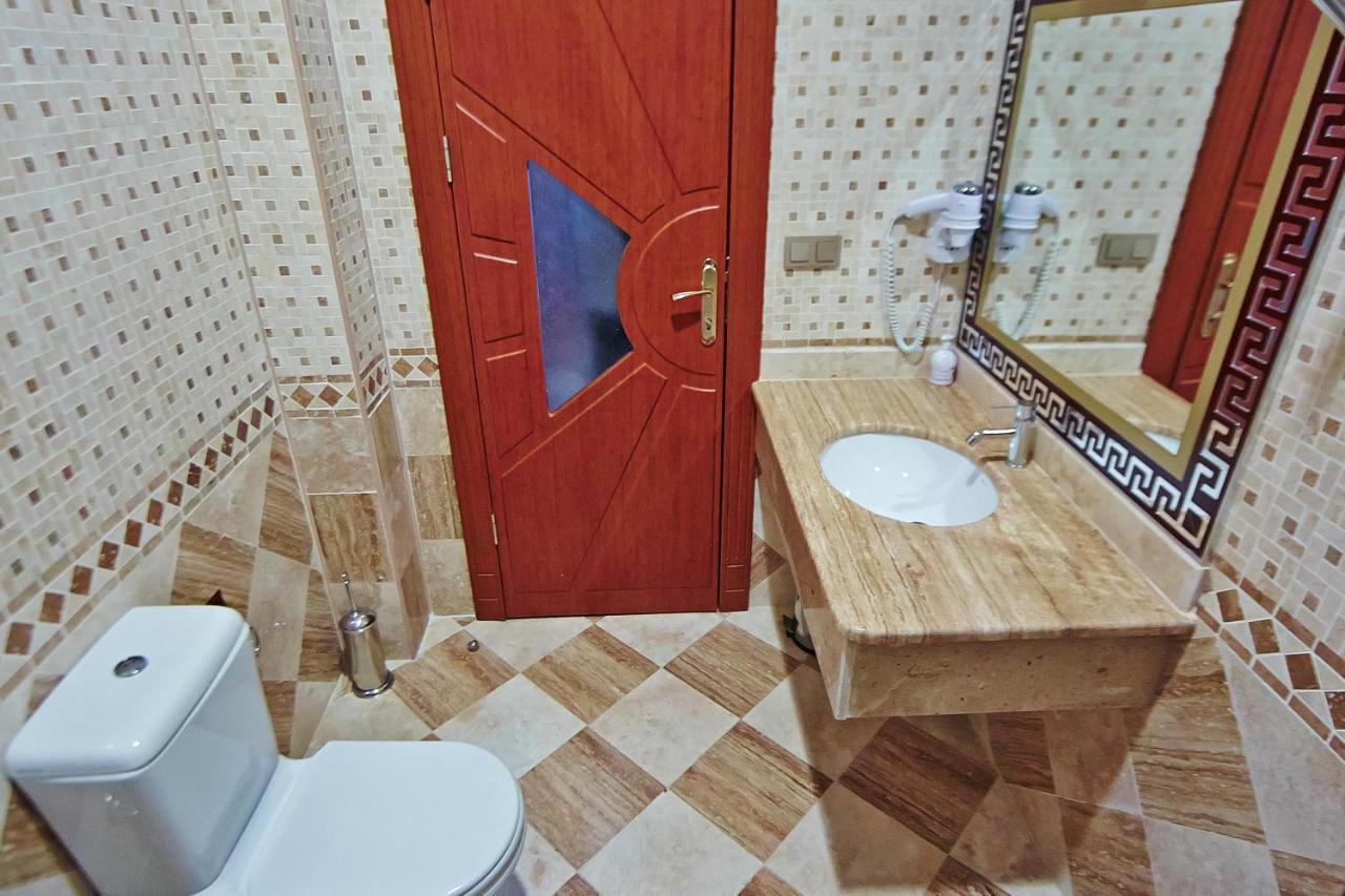 Grand Nakhchivan Hotel Екстериор снимка