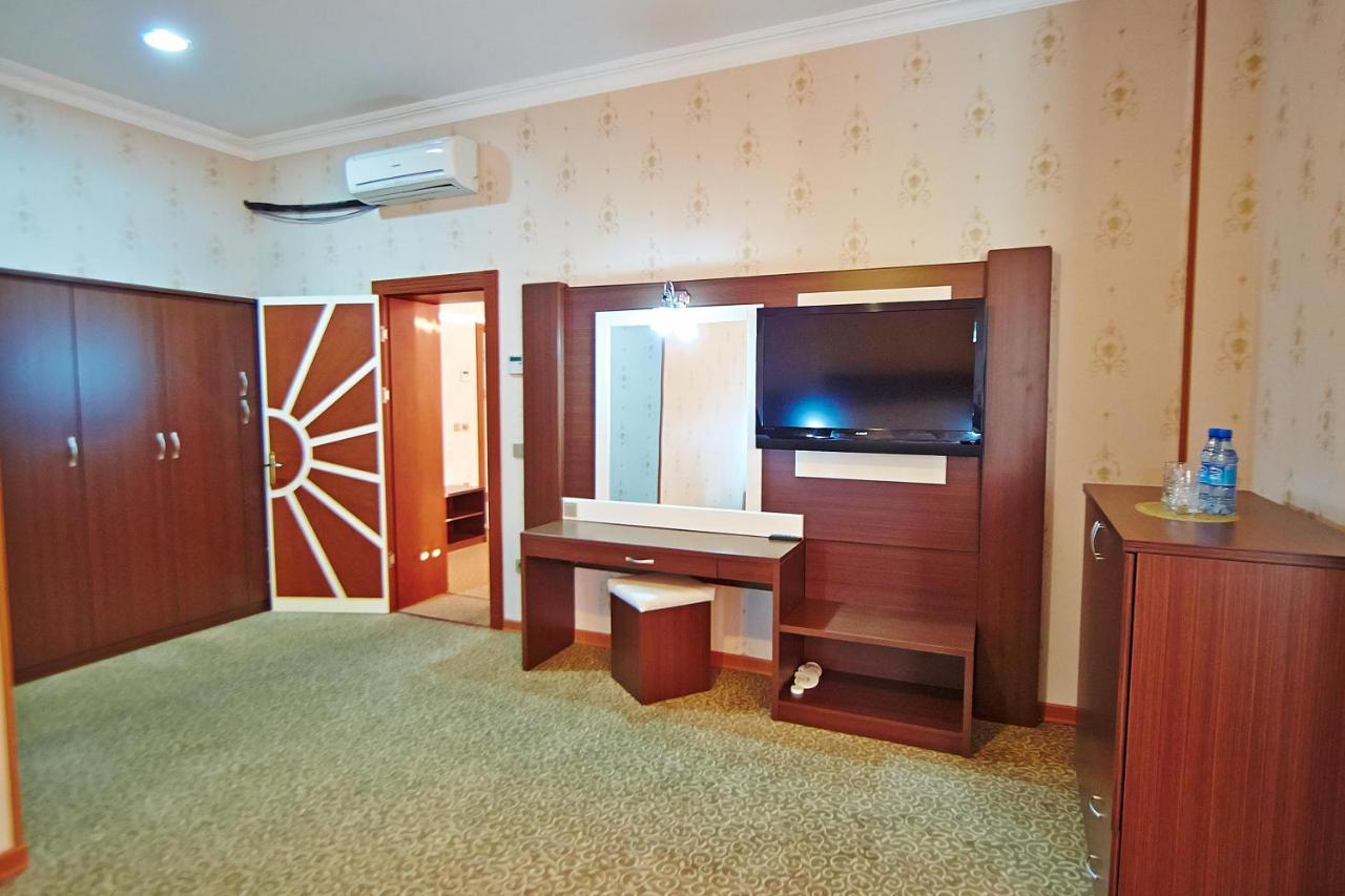 Grand Nakhchivan Hotel Екстериор снимка