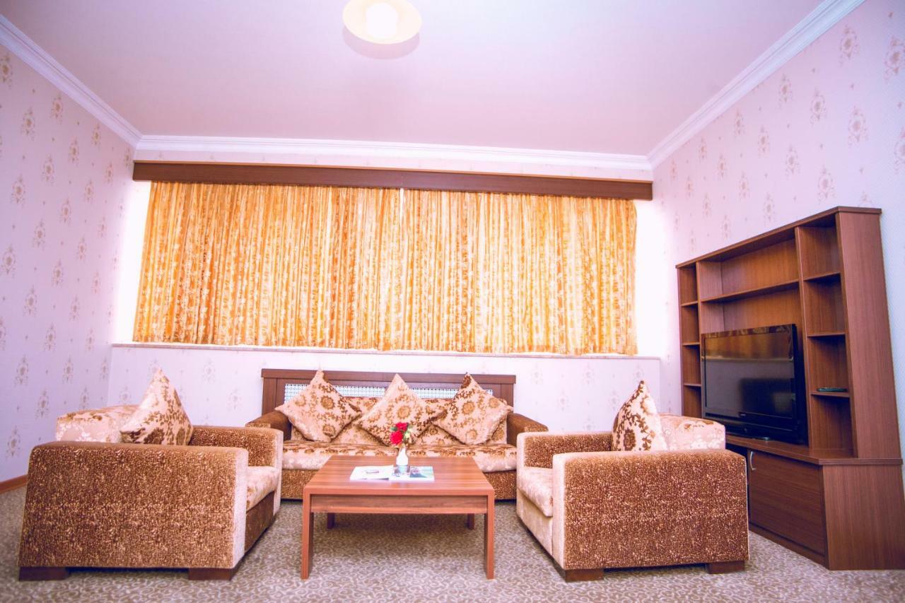 Grand Nakhchivan Hotel Екстериор снимка